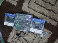 Hacked Playstation 4 with 18games installed